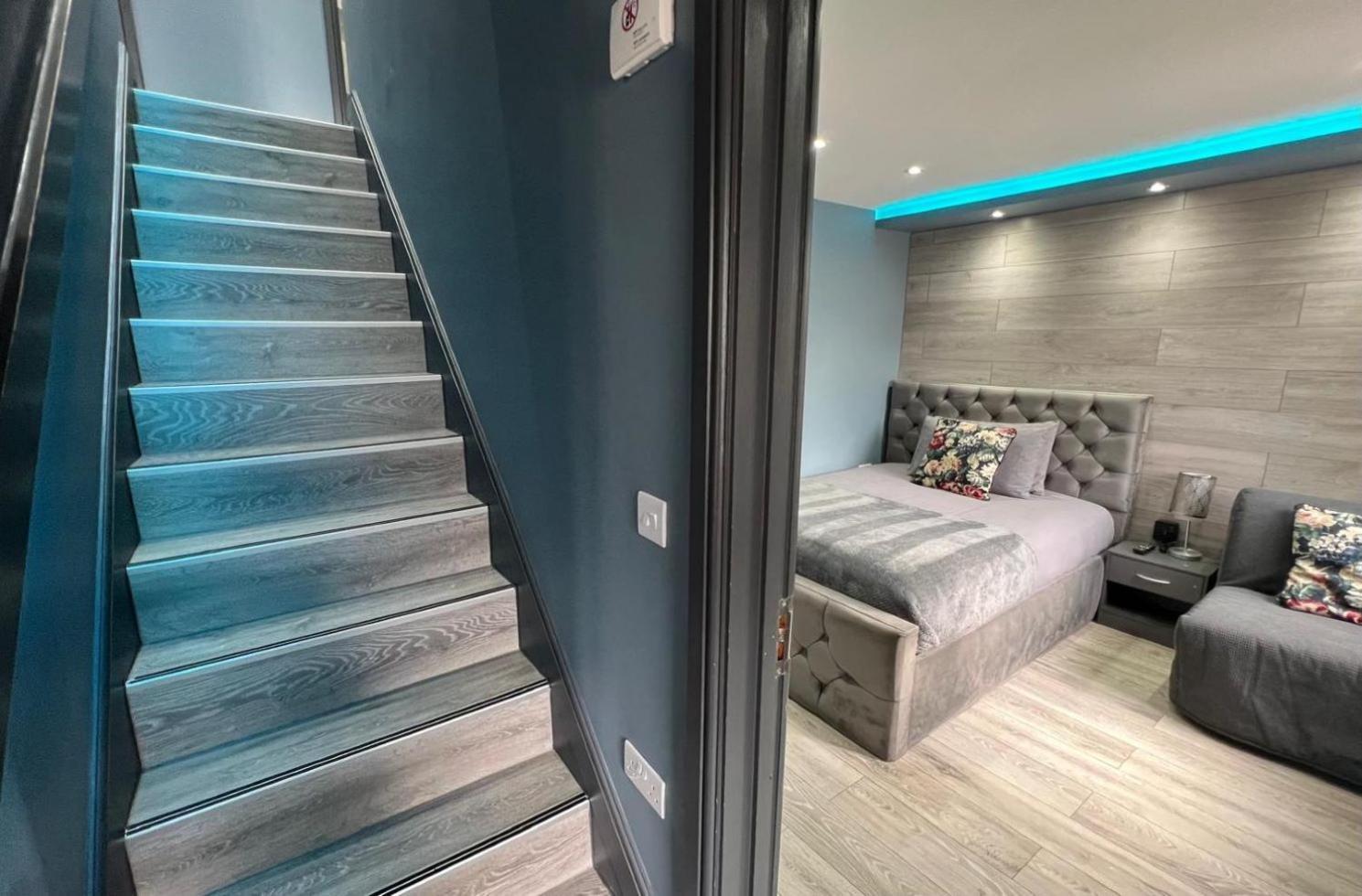 Modern Suites -5 Bedroom House- With Free Parking Birmingham City Exterior foto