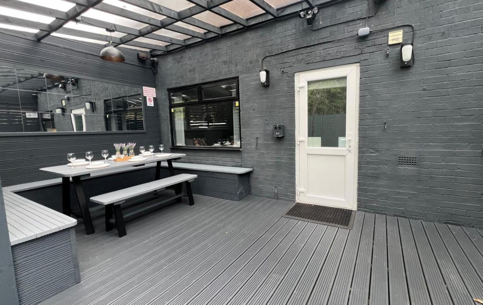Modern Suites -5 Bedroom House- With Free Parking Birmingham City Exterior foto